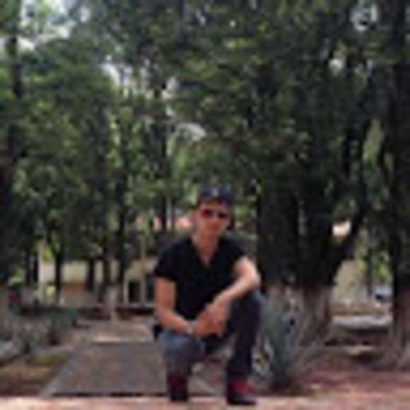 Meet your Posher, Leo - Picture 1 of 1